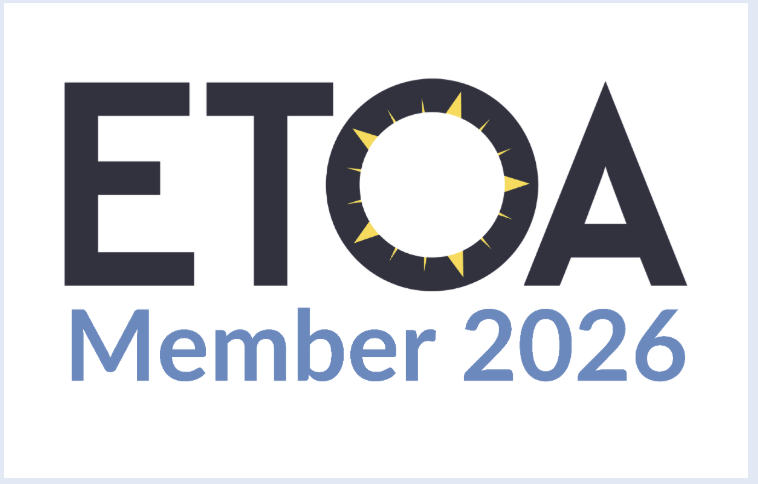 Logo about “ETOA Member 2026.” The letter "O" in "ETOA" is shown as a sun with yellow rays inside a black circle. Below, “Member 2026” appears in light blue.