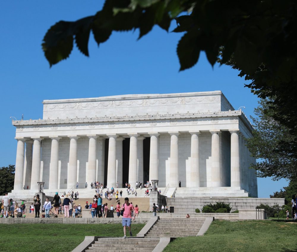 The Lincoln memorial in Washington, DC on a sunny day
